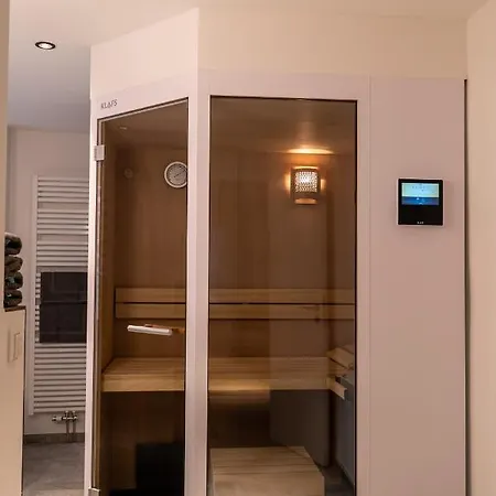 Suite Home Apartments 아파트 *