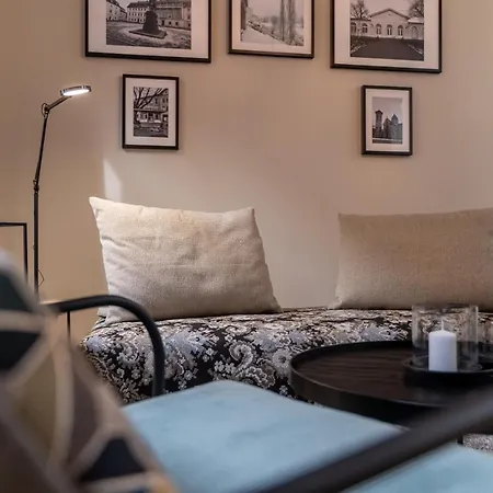 Suite Home Apartments *