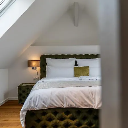 아파트 Suite Home Apartments 바이마르