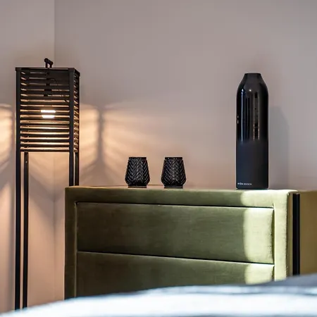 Suite Home Apartments 아파트 *