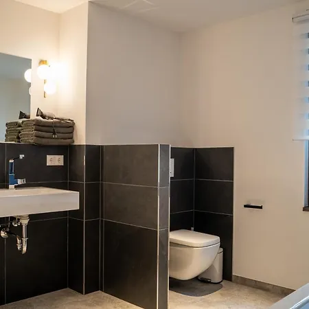 Suite Home Apartments 아파트