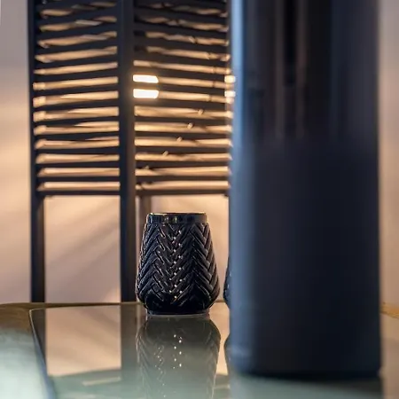 Suite Home Apartments *