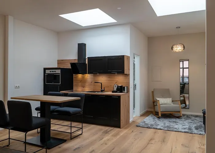 Suite Home Apartments شقة *