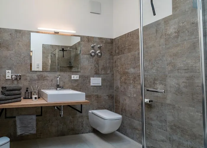 Suite Home Apartments *