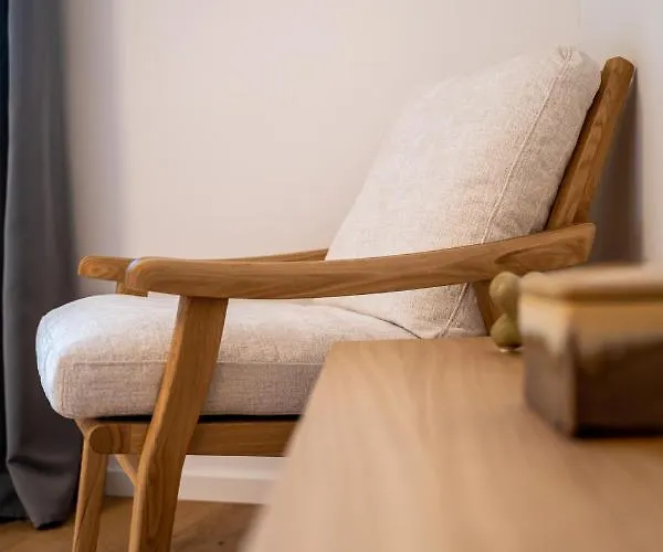 Suite Home Apartments *