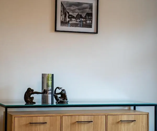 Suite Home Apartments شقة