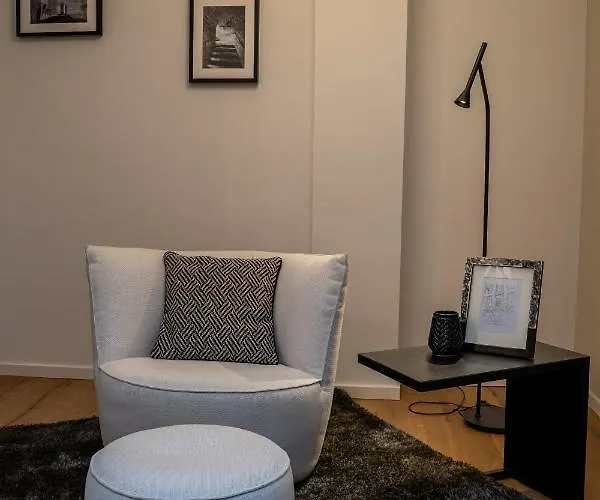 アパート Suite Home Apartments *