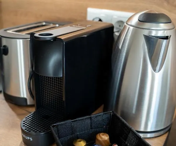 Suite Home Apartments شقة فايمر